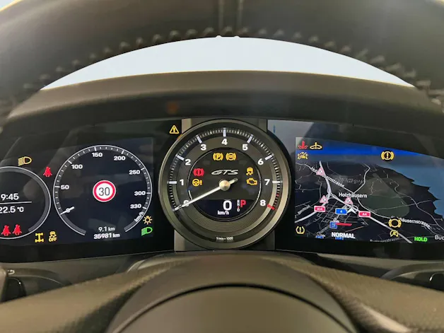 Porsche 911 Carrera 4 GTS
