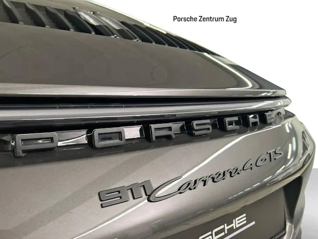 Porsche 911 Carrera 4 GTS