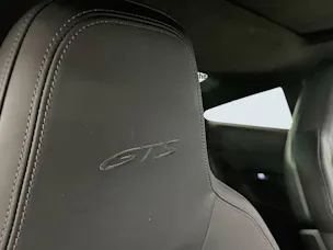 Porsche 911 Carrera 4 GTS