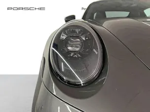 Porsche 911 Carrera 4 GTS
