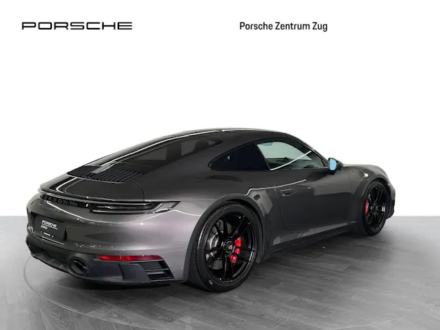 Porsche 911 Carrera 4 GTS