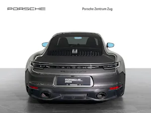 Porsche 911 Carrera 4 GTS