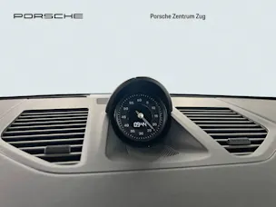 Porsche 911 Carrera 4 GTS