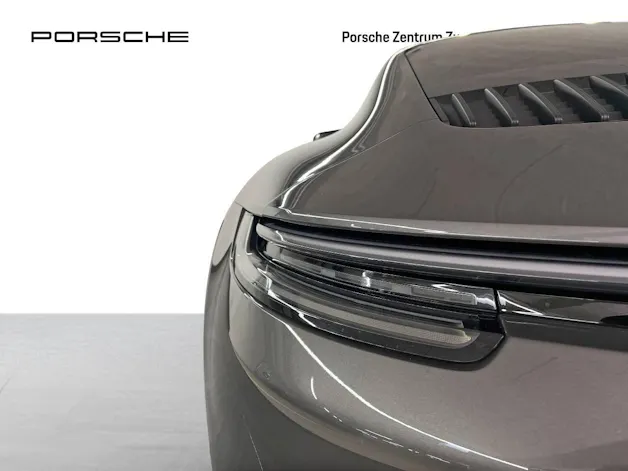 Porsche 911 Carrera 4 GTS