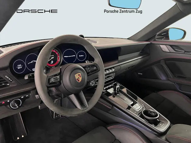 Porsche 911 Carrera 4 GTS