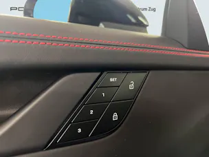 Porsche 911 Carrera 4 GTS