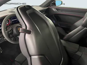 Porsche 911 Carrera 4 GTS