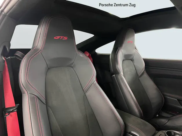 Porsche 911 Carrera 4 GTS