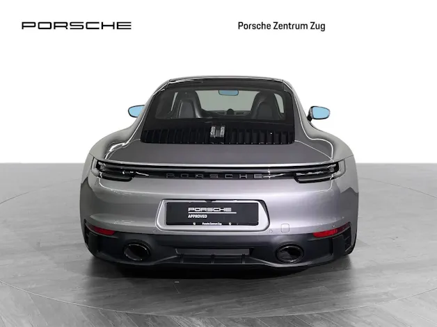 Porsche 911 Carrera 4 GTS
