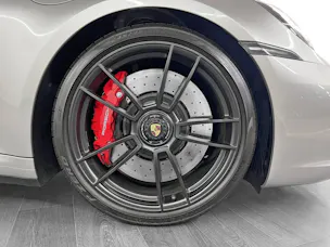 Porsche 911 Carrera 4 GTS