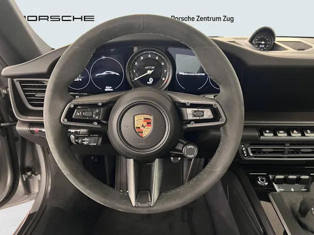 Porsche 911 Carrera 4 GTS