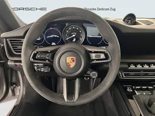 Porsche 911 Carrera 4 GTS