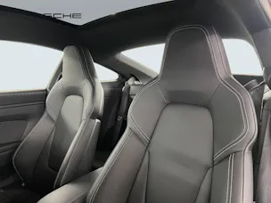 Porsche 911 Carrera 4 GTS