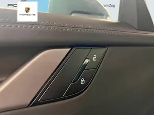 Porsche 911 Carrera