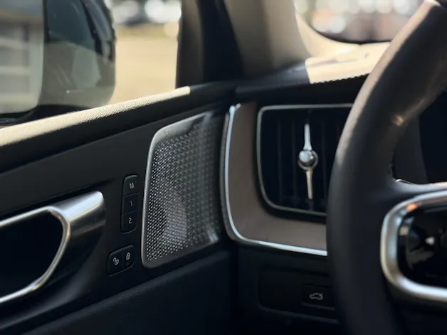 Volvo XC60 2.0 T8 TE Ultra Dark eAWD