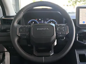 Toyota Hilux Double Cab.-Pick-up 59KWh Comfort