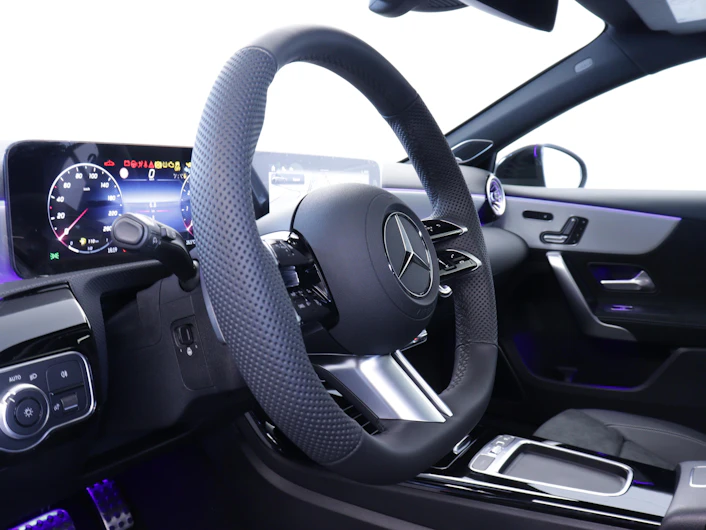 Fahrzeugbild MERCEDES-BENZ A 220