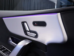 https://vehicle.imgix.net/4400642/692bd388-45ef-4939-960e-df3537b50fe0.JPG