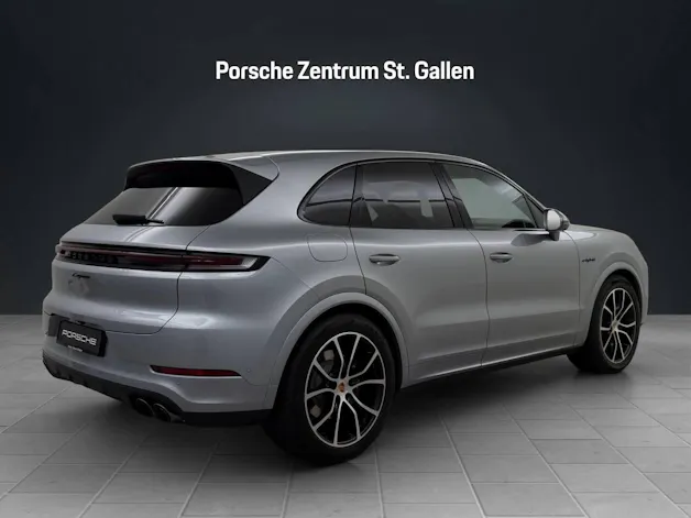 Porsche Cayenne E-Hybrid Black Edition