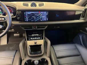 Porsche Cayenne E-Hybrid Black Edition