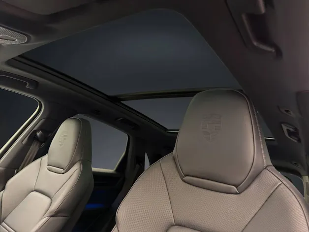 Porsche Cayenne E-Hybrid Black Edition