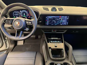 Porsche Cayenne E-Hybrid Black Edition
