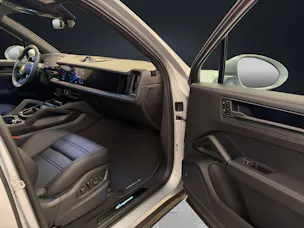 Porsche Cayenne E-Hybrid Black Edition