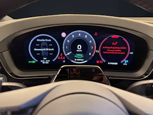 Porsche Cayenne E-Hybrid Black Edition