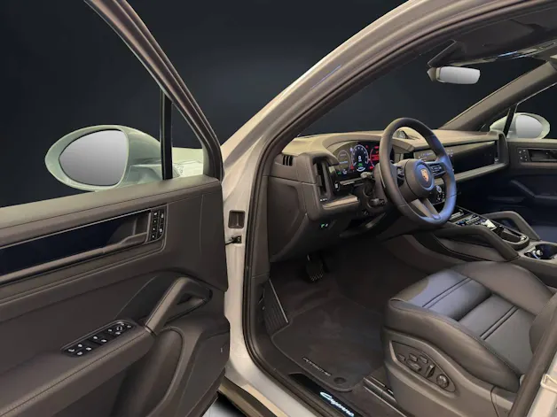 Porsche Cayenne E-Hybrid Black Edition