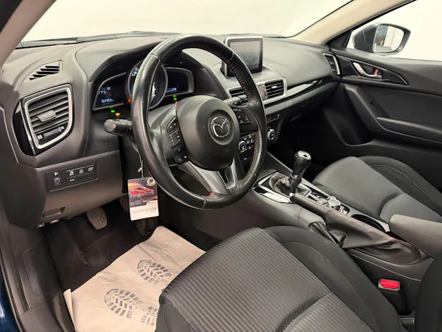 Mazda 3 1.5 Ambition