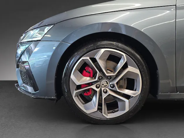 Škoda Octavia Combi 2.0 TSI DSG RS