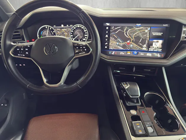 VW Touareg 3.0 TSI eHybrid AtmosphereTiptronic