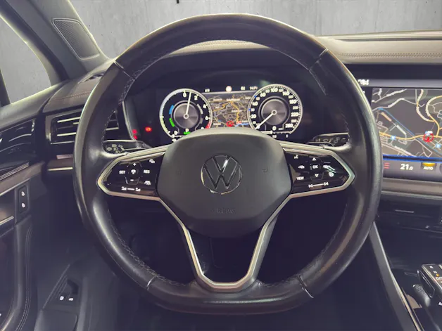 VW Touareg 3.0 TSI eHybrid AtmosphereTiptronic