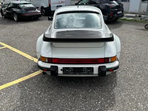 Porsche 911 Carrera