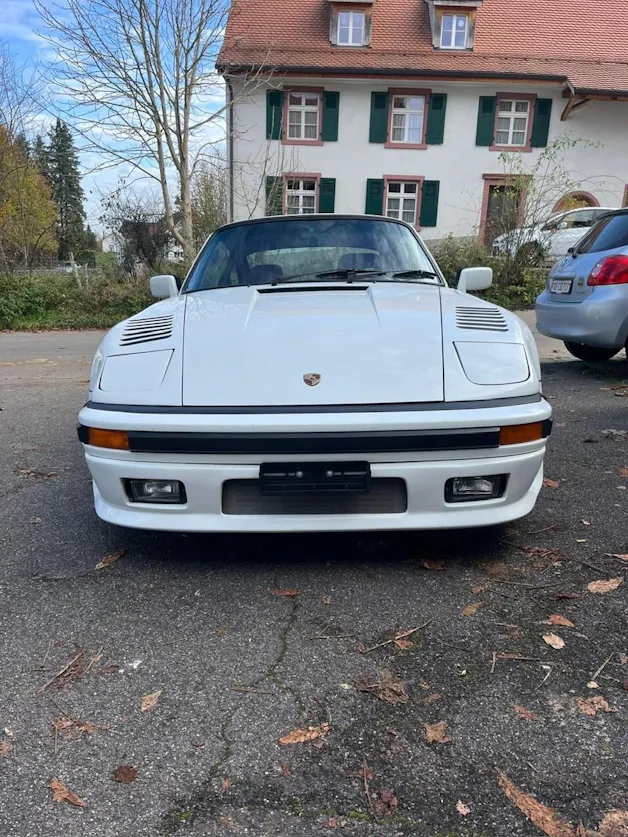 Porsche 911 Carrera