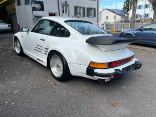Porsche 911 Carrera