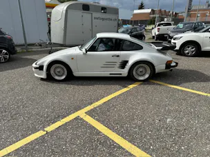 Porsche 911 Carrera
