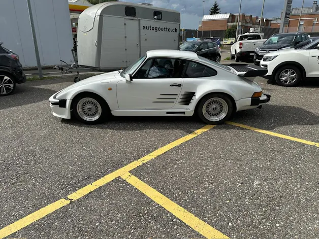 Porsche 911 Carrera