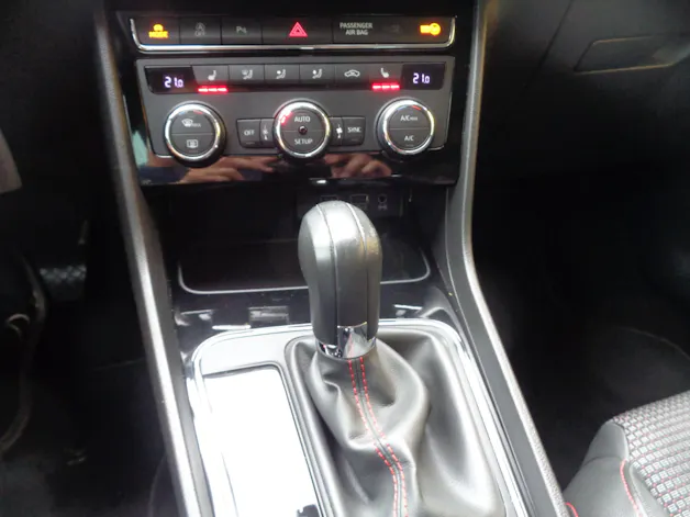 SEAT Leon 1.5 TSI EVO FR ACT FR DSG