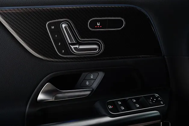 Mercedes-Benz GLA 250 4Matic 8G-DCT Swiss Star