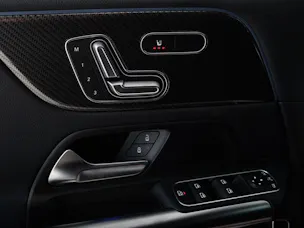 Mercedes-Benz GLA 250 4Matic 8G-DCT Swiss Star