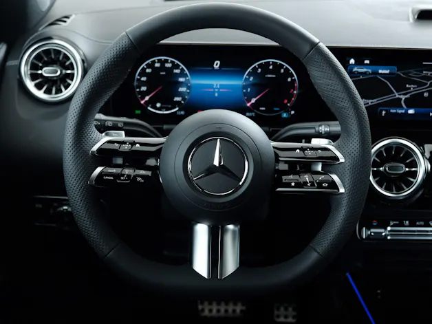 Mercedes-Benz GLA 250 4Matic 8G-DCT Swiss Star