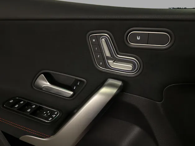 Mercedes-Benz A 200 d - AMG / Rückfahrkamera / Standheizung / Sitzmemory / Winkel-Assistent