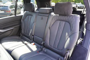 BMW X7 xDrive 48V 40d Steptronic M-PAKET!!! INDIVIDUAL!!! 7-PLÄTZER!!!