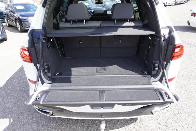 BMW X7 xDrive 48V 40d Steptronic M-PAKET!!! INDIVIDUAL!!! 7-PLÄTZER!!!