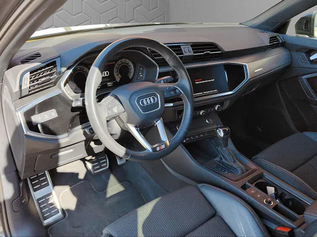 AUDI Q3 40 TDI S line quattro S-tronic