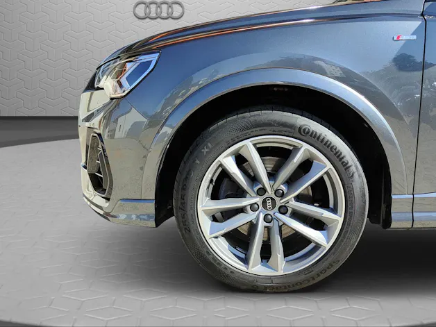 AUDI Q3 40 TDI S line quattro S-tronic