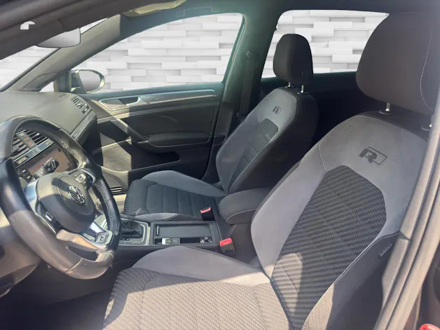 VW Golf 1.5 TSI EVO Highline DSG R-Line