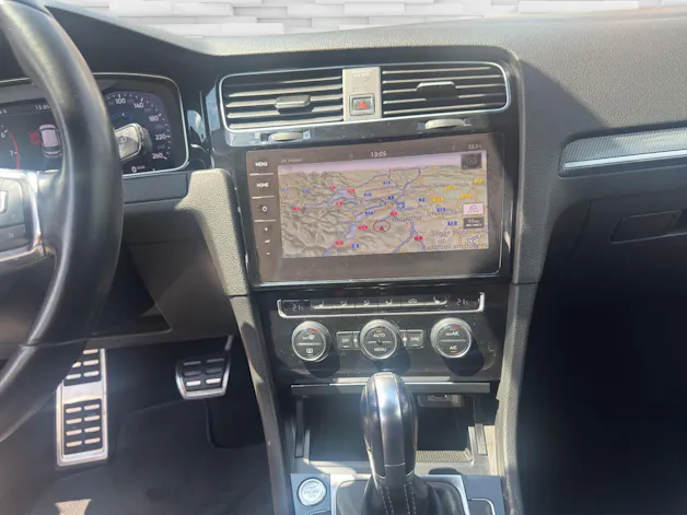 VW Golf 1.5 TSI EVO Highline DSG R-Line
