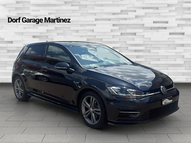 VW Golf 1.5 TSI EVO Highline DSG R-Line